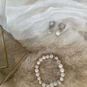 Črna eleganca s srebrom