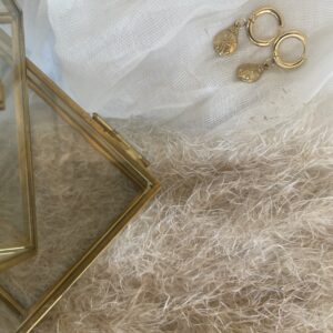 Črna eleganca s srebrom