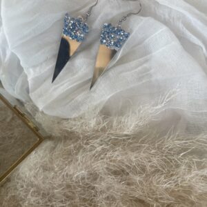 Črna eleganca s srebrom