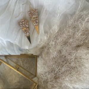 Črna eleganca s srebrom