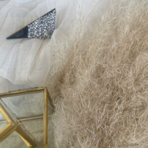 Črna eleganca s srebrom