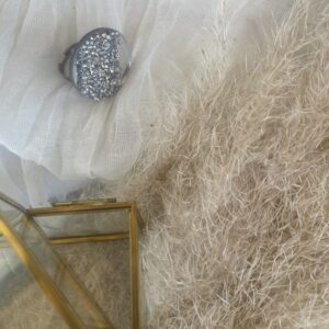 Črna eleganca s srebrom