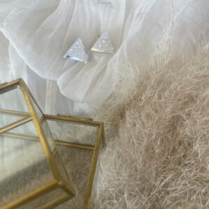 Črna eleganca s srebrom