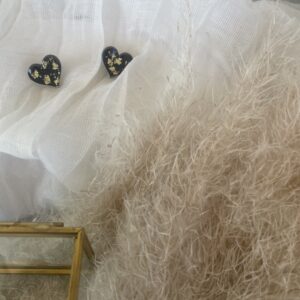 Črna eleganca s srebrom