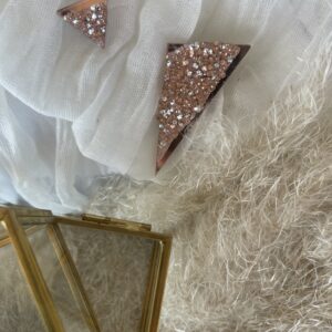 Črna eleganca s srebrom