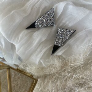 Črna eleganca s srebrom