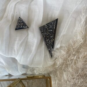 Črna eleganca s srebrom